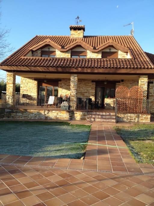 Los Rosales De Venturada Exterior foto